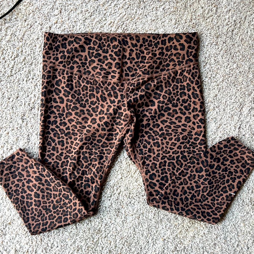 Nike Leopard cheetah print leggings